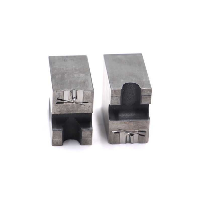 텅스텐 탄화물 굴착 꼬리 다이 - 높은 마모 내성 단단한 재료 효율적인 자기 굴착 나사 생산을 위해 정밀 모양의 구멍